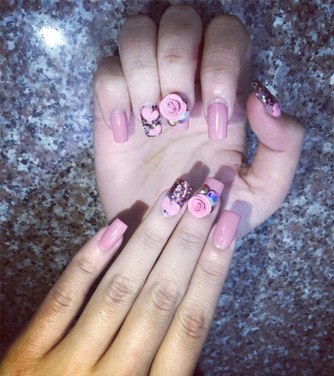 Khoe tóc tai, quần áo xưa rồi! Bây giờ con gái phải khoe móng tay mới đúng mốt! - Ảnh 8.