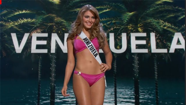 Bán kết Hoa Hậu Hoàn Vũ: Lệ Hằng nổi bật với màn trình diễn bikini - Ảnh 11.