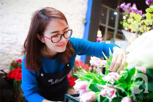 Hà Nội: Chi 72 triệu để mua hoa tươi nhập khẩu đủ tiêu chí độc và đẹp về chơi Tết - Ảnh 16.