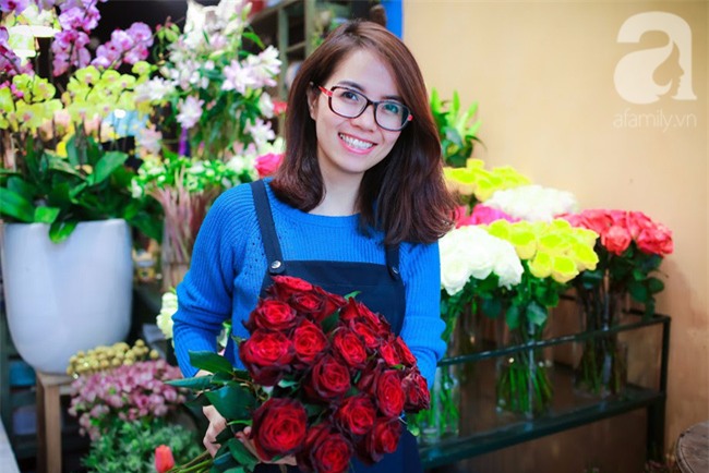 Hà Nội: Chi 72 triệu để mua hoa tươi nhập khẩu đủ tiêu chí độc và đẹp về chơi Tết - Ảnh 24.
