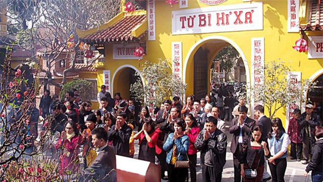 Chùa thường rất đông người đi lễ vào những ngày đầu năm mới