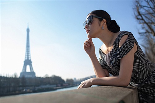 ly nha ky: “toi dang yeu hoang tu suot 8 nam qua” - 1