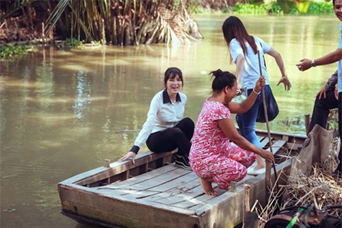 ly nha ky: “toi dang yeu hoang tu suot 8 nam qua” - 4