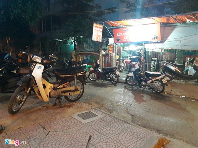 Ngày cuối năm, hàng rửa xe đuổi không hết khách