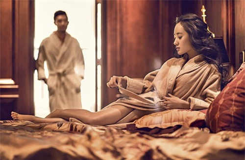 hot hoang vi khoan thuong "khung" cua vo tu ong sep gia - 2