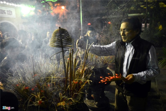 Nguoi Ha Noi di chua, mua muoi may man dau nam hinh anh 5