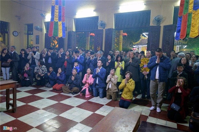 Nguoi Ha Noi di chua, mua muoi may man dau nam hinh anh 6