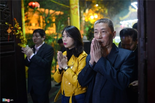 Nguoi Ha Noi di chua, mua muoi may man dau nam hinh anh 8