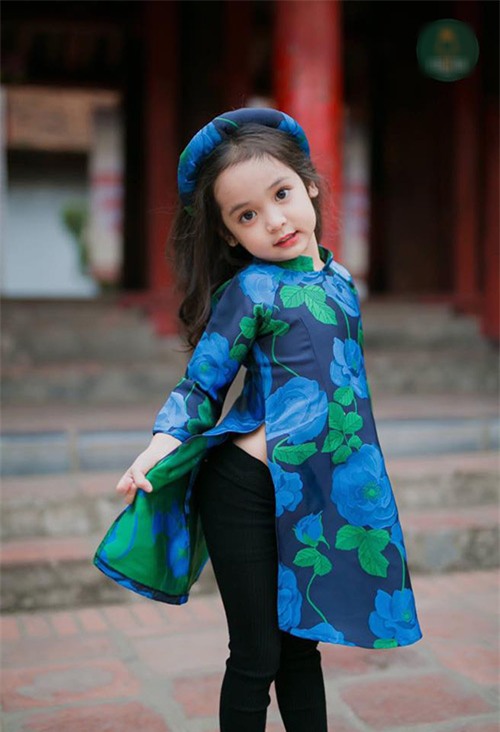 Khi các bé xúng xính trong tà áo dài ngày Tết, mẹ như thấy cả mùa xuân - Ảnh 13.