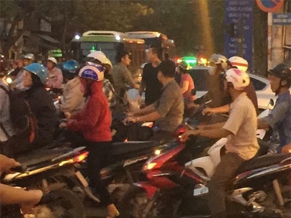 sao Việt, hành động đẹp của sao Việt, sao Việt hành động đẹp nhất, MC Phan Anh, ca sĩ Mỹ Tâm