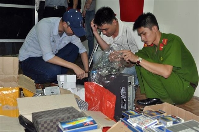 Canh sat mang ke phut doi dien ‘hacker nhi’ lua tram trieu hinh anh 1