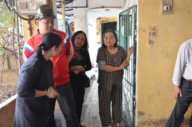 Quen tat nen khi di choi, can nha chay rui vao mong 1 Tet hinh anh 11