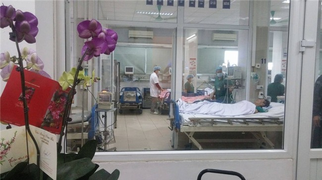 bac si trai long ve nhung ngay truc tet o benh vien hinh anh 1