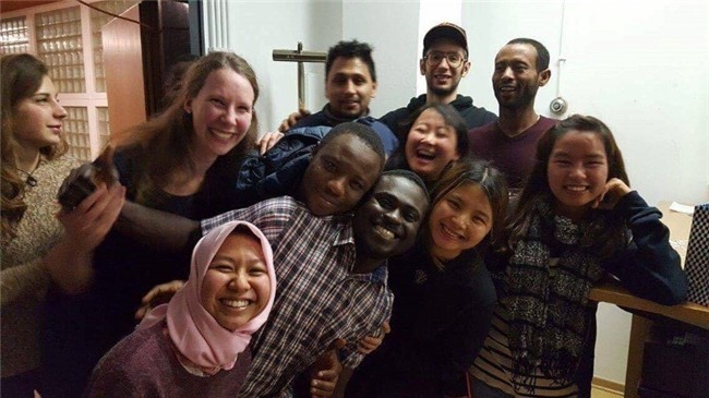 Cái Tết xa nhà đầu tiên của cô gái ở xã biên giới Việt-Trung nhận học bổng 50.000 USD