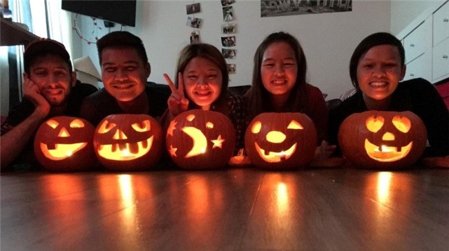 Cái Tết xa nhà đầu tiên của cô gái ở xã biên giới Việt-Trung nhận học bổng 50.000 USD