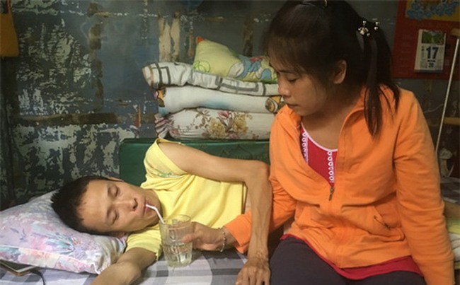 Tình bất ngờ của chàng trai tật nguyền và cô gái xứ Quảng