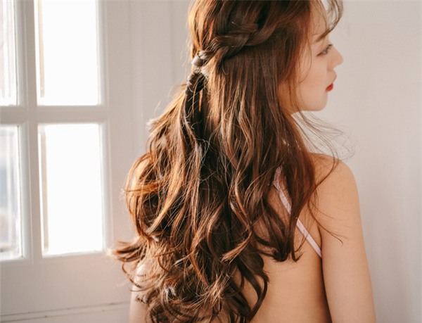 4 kiểu tóc đẹp duyên dành cho nàng tóc dài chán để tóc xoã - Ảnh 24.
