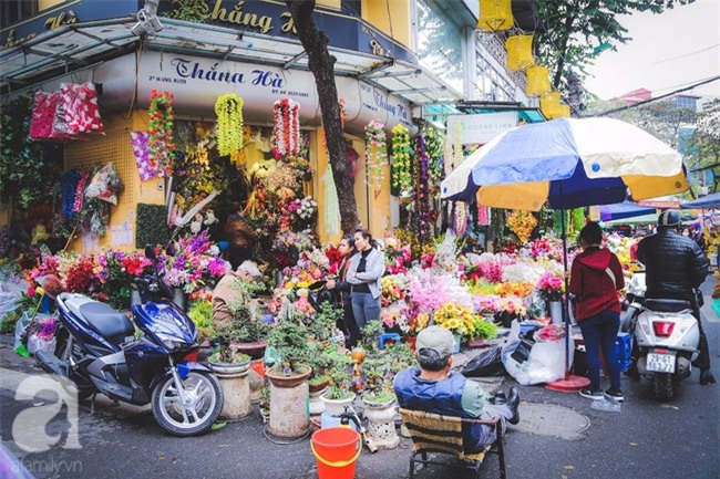 Những ngày đầu năm dần trôi đi, bỗng khắc khoải hoài mong không khí rộn ràng chợ giáp Tết - Ảnh 1.