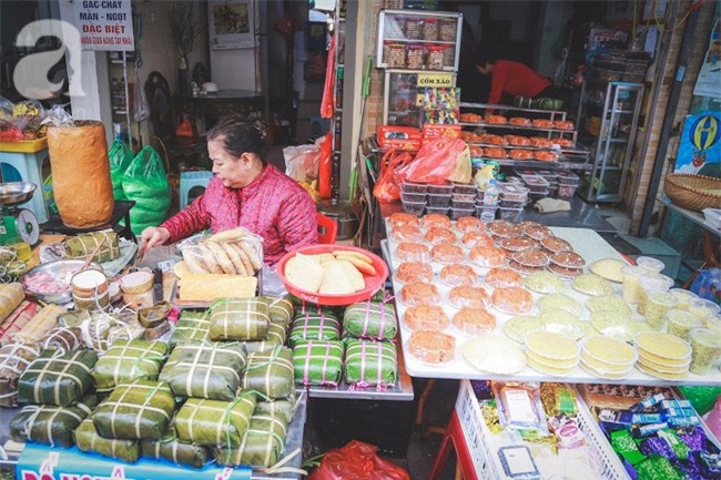 Những ngày đầu năm dần trôi đi, bỗng khắc khoải hoài mong không khí rộn ràng chợ giáp Tết - Ảnh 12.