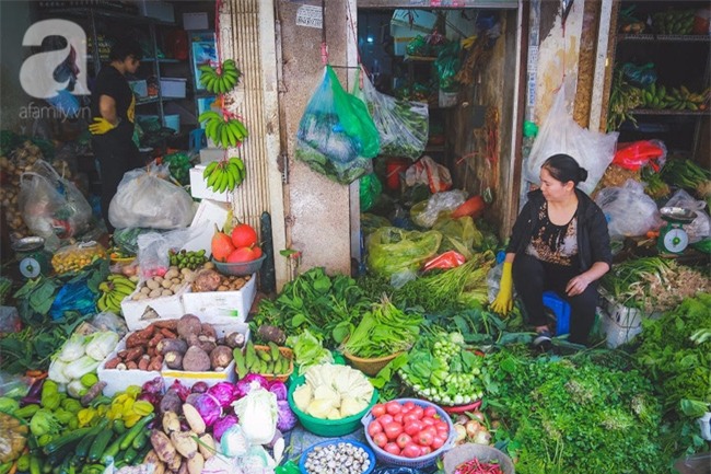 Những ngày đầu năm dần trôi đi, bỗng khắc khoải hoài mong không khí rộn ràng chợ giáp Tết - Ảnh 16.