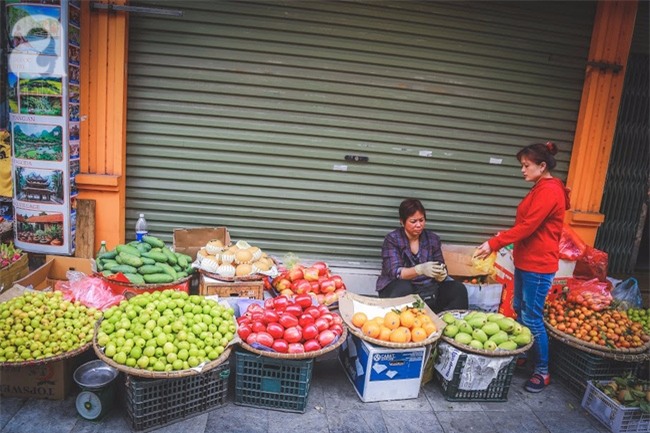 Những ngày đầu năm dần trôi đi, bỗng khắc khoải hoài mong không khí rộn ràng chợ giáp Tết - Ảnh 7.