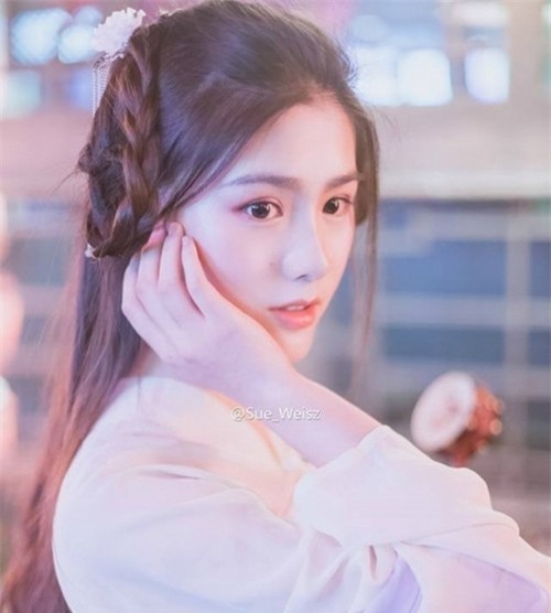 Thêm một "thiên thần trà sữa" khiến triệu trái tim tan chảy - 6