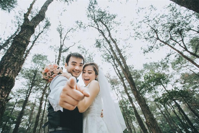 cap doi 9x khac nhau 1 troi 1 vuc nhung ben nhau ngay nao cung “cuoi nhu dien” - 13