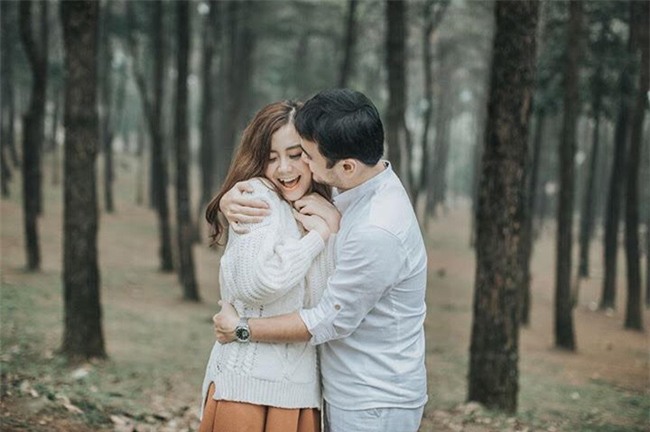 cap doi 9x khac nhau 1 troi 1 vuc nhung ben nhau ngay nao cung “cuoi nhu dien” - 2