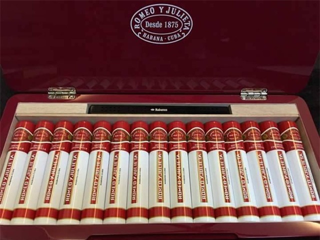 Đây là một loại cigar giá khoảng trên 5 triệu đồng/hộp khá được chuộng ở Việt Nam, thường được xách tay, mua về từ các cửa hàng ở các sân bay Châu Âu