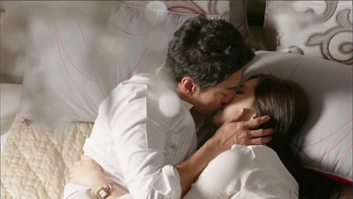 man tra thu 'kinh dien' khien chong va giup viec tim tai mat may - 2