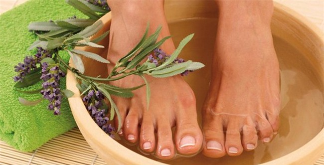 Kiên trì ngâm chân với thứ này còn hơn dùng thuốc bổ - Ảnh 3.