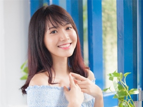 "Thánh nữ" Bolero lại gây sốt với bản cover Xuân ngọt lịm - 1