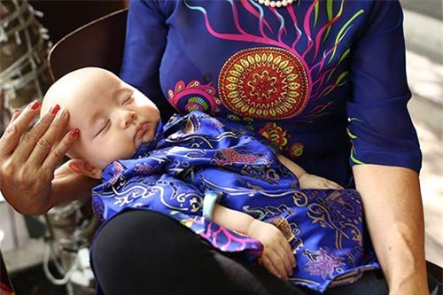 khong nghi ngo gi nua, day chinh la cau be lai, cute "vo doi" trong showbiz viet - 11