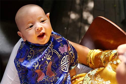 khong nghi ngo gi nua, day chinh la cau be lai, cute "vo doi" trong showbiz viet - 8