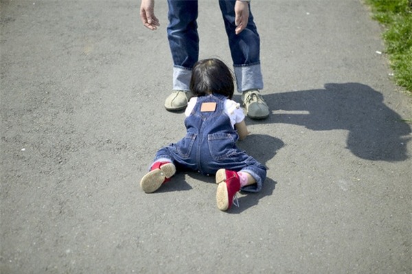 7 lỗi dạy dỗ của cha mẹ ngăn cản con cái thành công sau này - Ảnh 1.