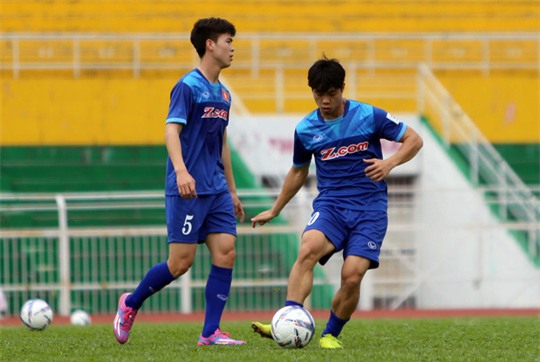 U23 Việt Nam kết thúc sớm buổi tập do mưa