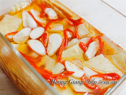 tu lam mang muoi chua cay ngay tai nha - 6