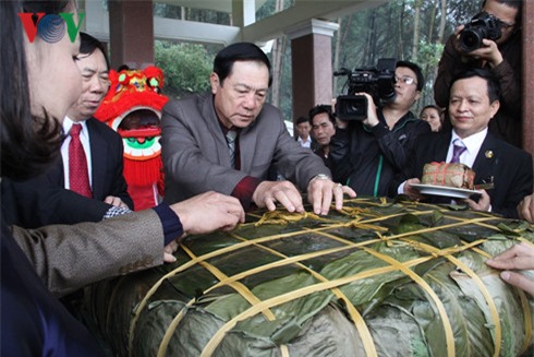 dang cap banh chung khong lo cung tien than mau chu tich ho chi minh hinh 3