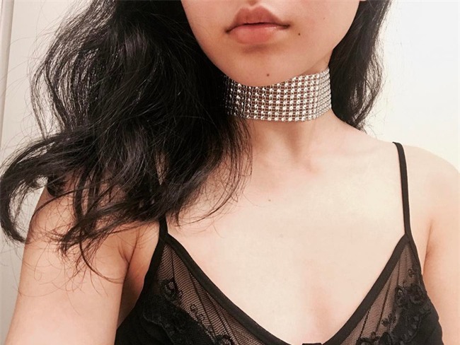 Vòng cổ choker và những biến tấu đủ khiến nàng nào cũng phải mê mệt - Ảnh 14.