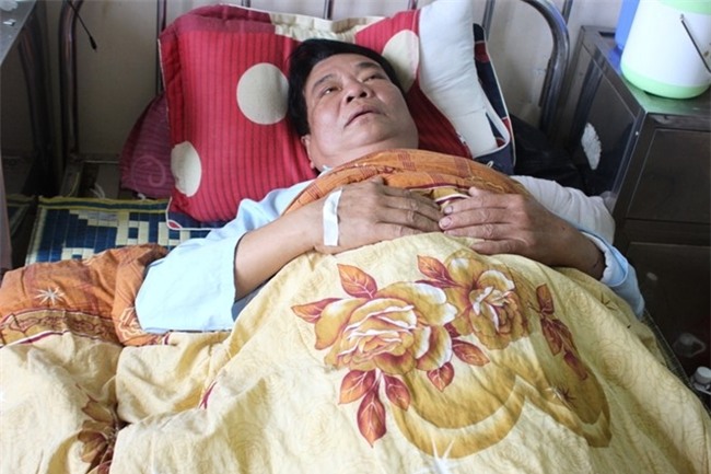 Chem bac si nhap vien vi chuyen di lam ngay Tet hinh anh 1