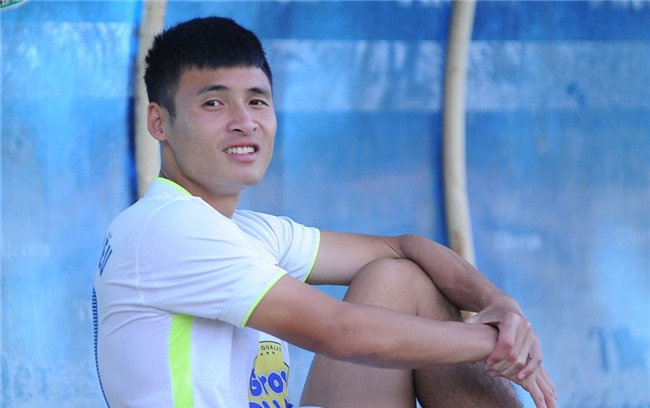 Cầu thủ Lê Trung Hiếu thuộc biên chế CLB HAGL. Tuy nhiên, đội bóng phố núi hiện cho Đắk Lắk mượn Trung Hiếu để thi đấu hạng Nhất và Cup Quốc gia 2017.