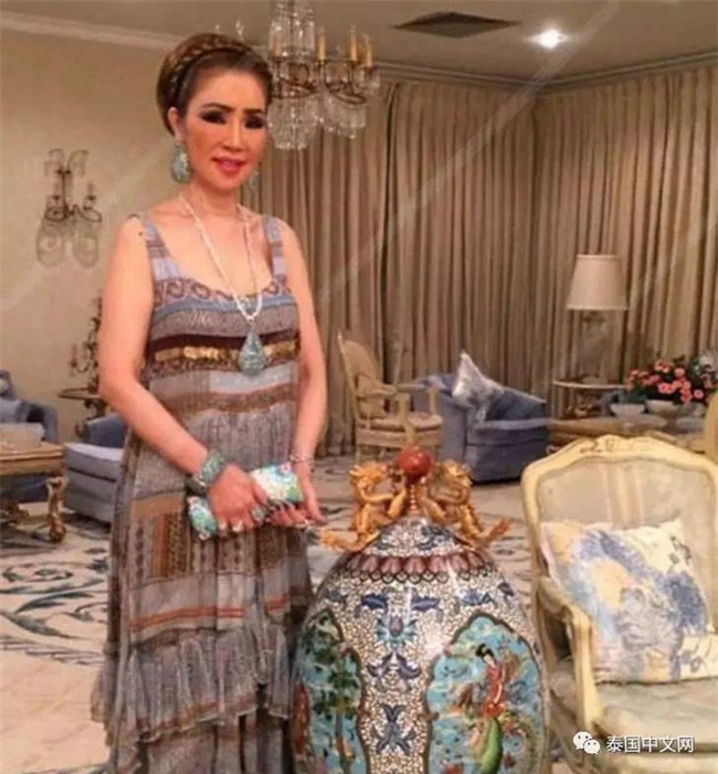 Cô bé Lọ Lem phiên bản già: 60 tuổi vẫn kiếm được chồng đại gia Dubai giàu nứt đố đổ vách - Ảnh 6.