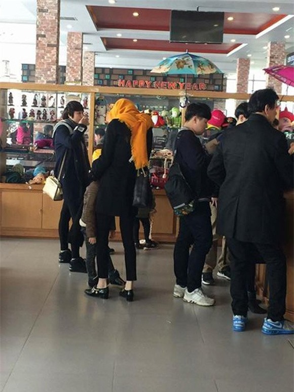 Hồ Ngọc Hà, Hà Hồ, Hà Hồ bịt kín mặt, Hồ Ngọc Hà đi du lịch, sao Việt