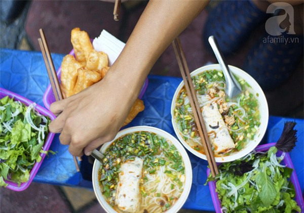 10 quán bún riêu, bún ốc nghe đã thấy ngon sau những ngày ngất ngây vì ăn Tết - Ảnh 2.