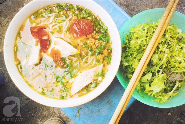 10 quán bún riêu, bún ốc nghe đã thấy ngon sau những ngày ngất ngây vì ăn Tết - Ảnh 4.