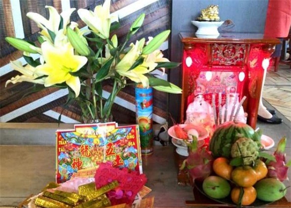 Ngoài mua vàng ngày Vía Thần Tài, sắm lễ cúng Thần Tài cũng cần cẩn trọng