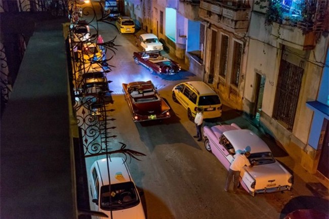 Thi truong oto Cuba sau khi My noi long lenh cam van hinh anh 2