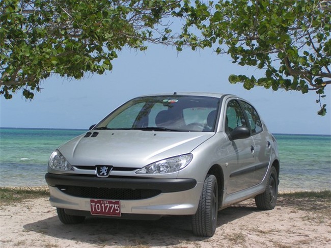 Thi truong oto Cuba sau khi My noi long lenh cam van hinh anh 3