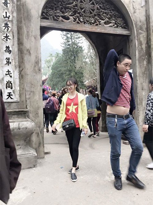 co gai len mang nho xoa anh 'chu bung bia' nhan cai ket khong nhin duoc cuoi - 1