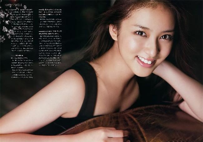 Nguoi Nhat da sang, dang xinh nho tuyet chieu 4 coc nuoc